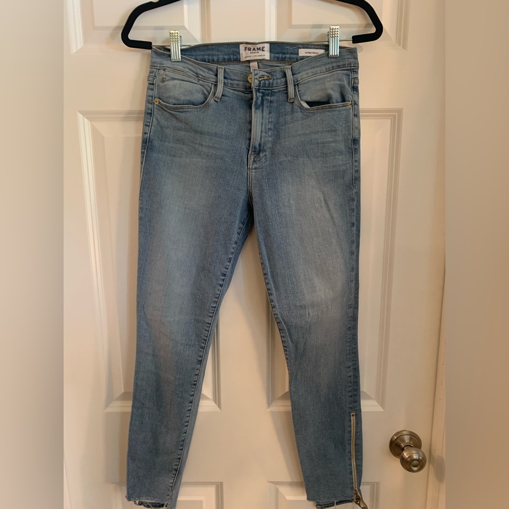 Frame High-rise Light Wash skinny jeans